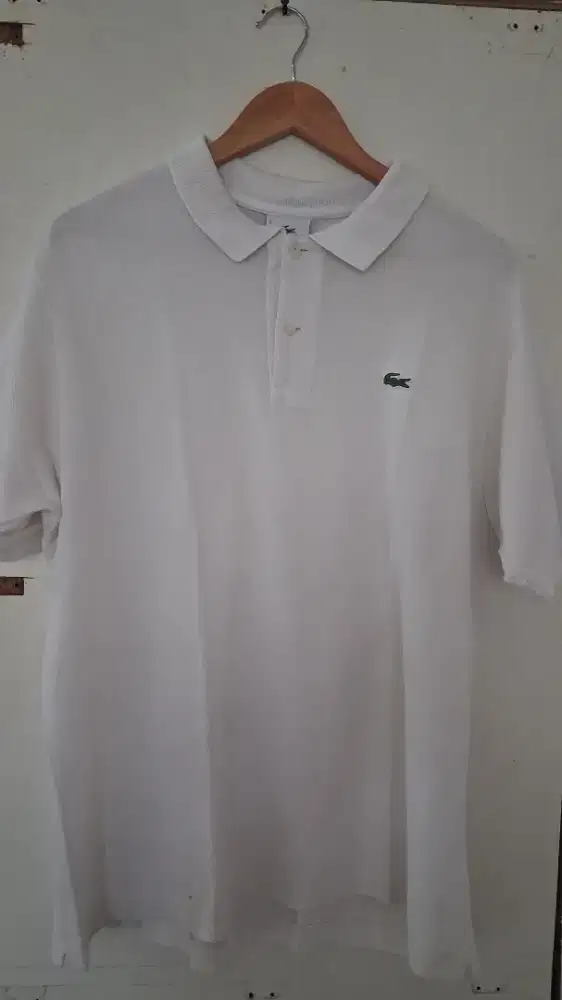 Kaos LACOSTE, Putih