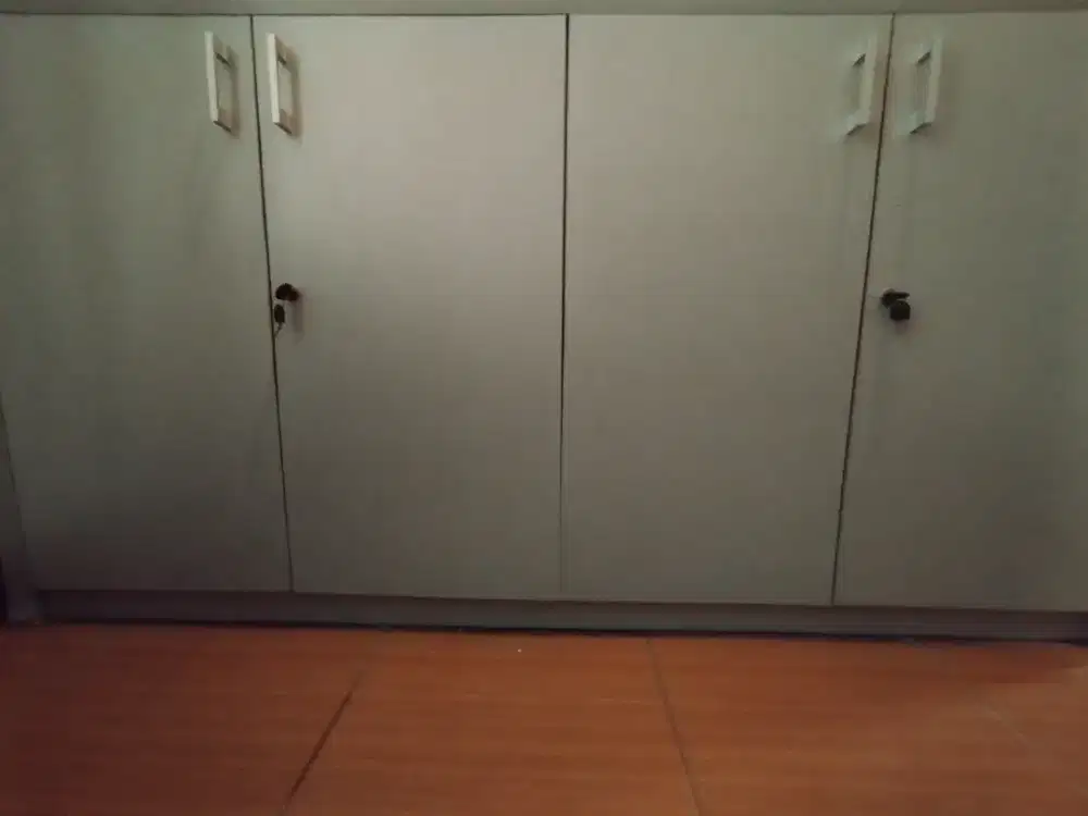 Lemari cabinet 2 pintu besar
