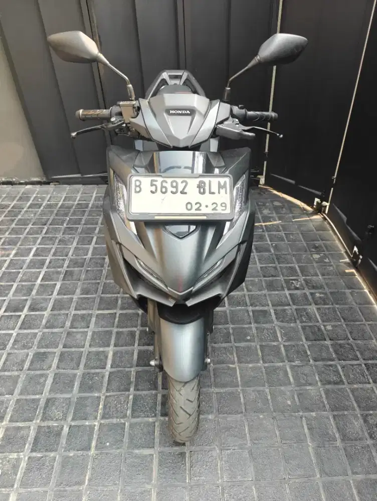 Honda Vario 160 KeyLess, KM 2.900-an, Pjk hdp pjg, Srt2 lengkap
