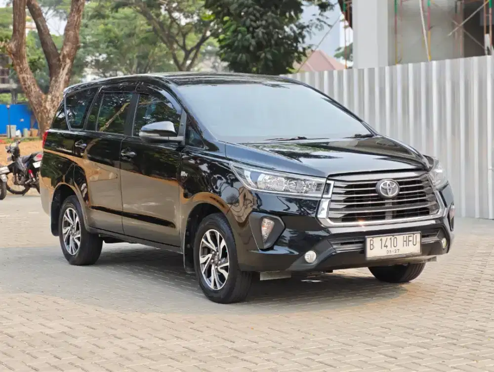LOW KM INNOVA 2.0 G AT BENSIN 2022 FACELIFT HITAM
