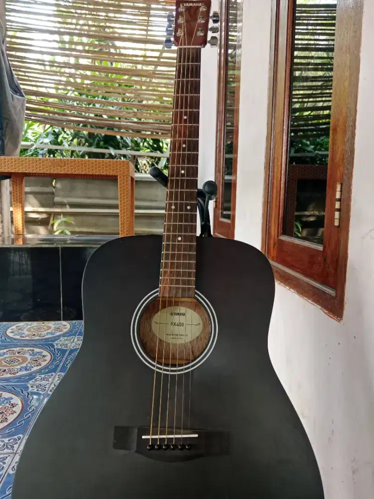 Gitar Yamaha FX 400