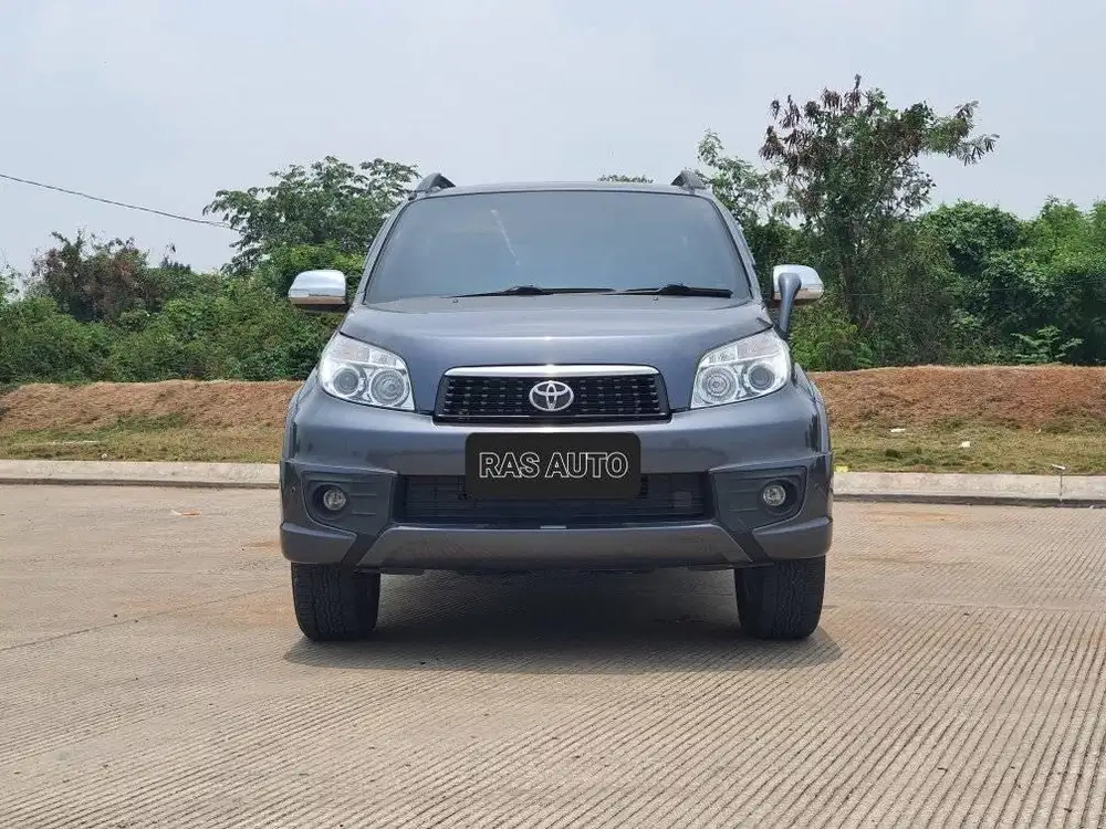 SIAP PAKAI.. Toyota Rush 1.5 S TRD AT 2015 Abu