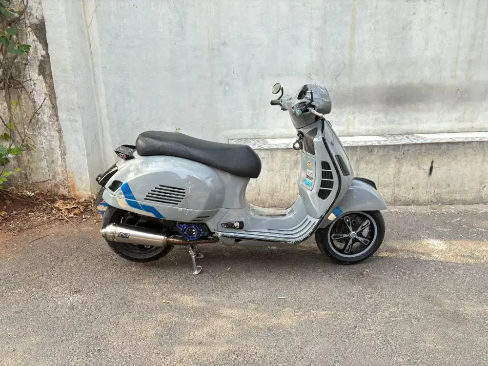 Vespa matic gts 150 3vie abu abu 2014 regis 2019 modif ganteng