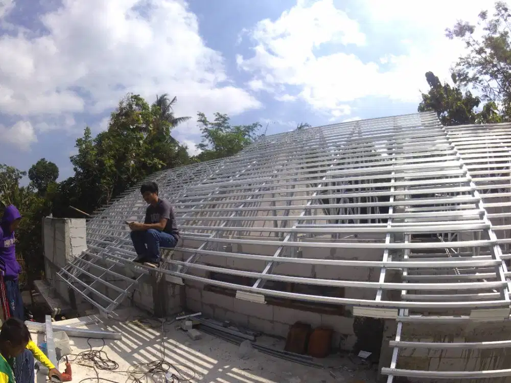 Bongkar Renovasi Atap Jogja Berkualitas Dgn Baja Ringan Pasti Awet