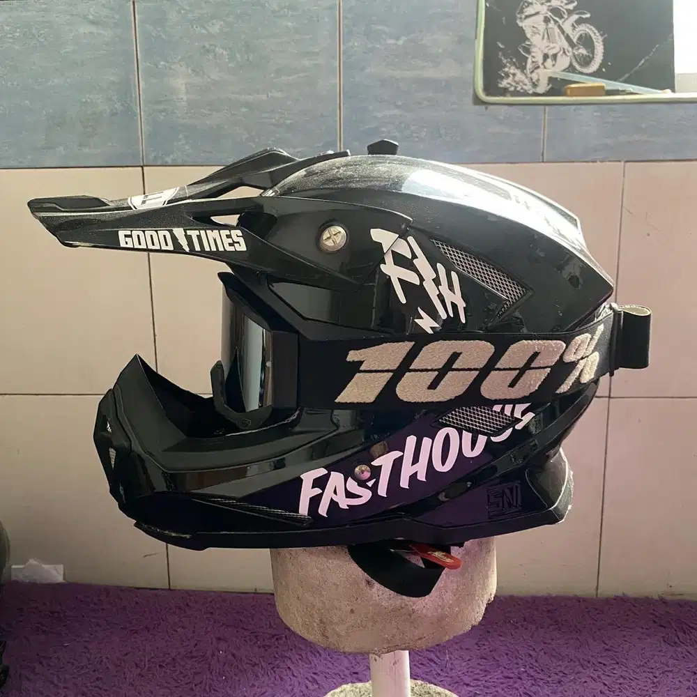 Helm Monza cross + goggle 100%