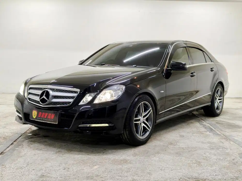 MERCEDES BENZ MERCY E250 W212 AVANTGARDE 2011 / 2012 HITAM