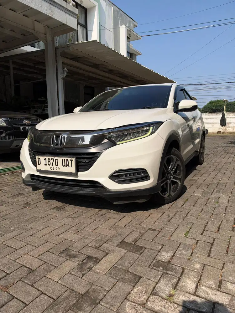 Honda Hr-v 2019 cvt mulus hrv antik low km nik 2018 matic trawat putih