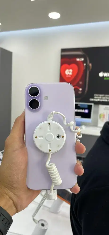 iPhone 16 (bisa cicilan)