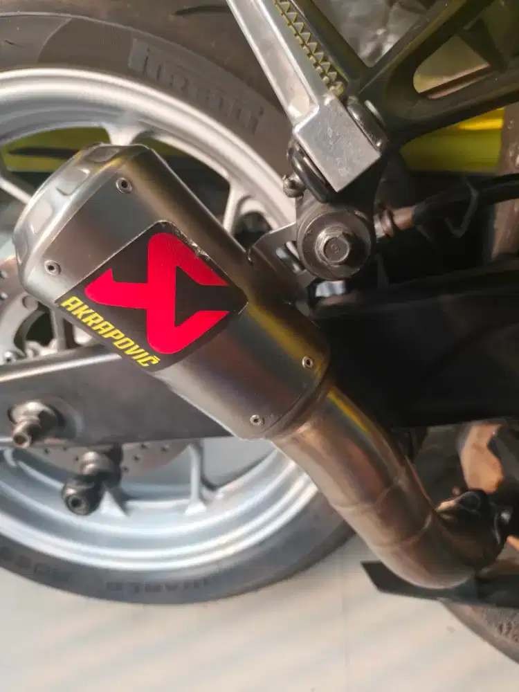 Akrapovic untuk MT25/R25 Asli