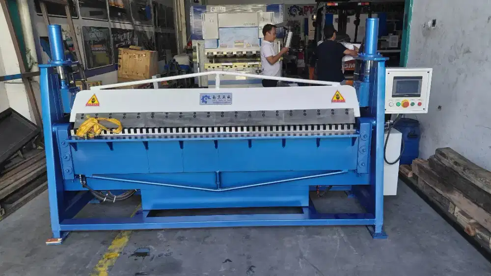 Mesin bending elektrik 2 x 2000mm