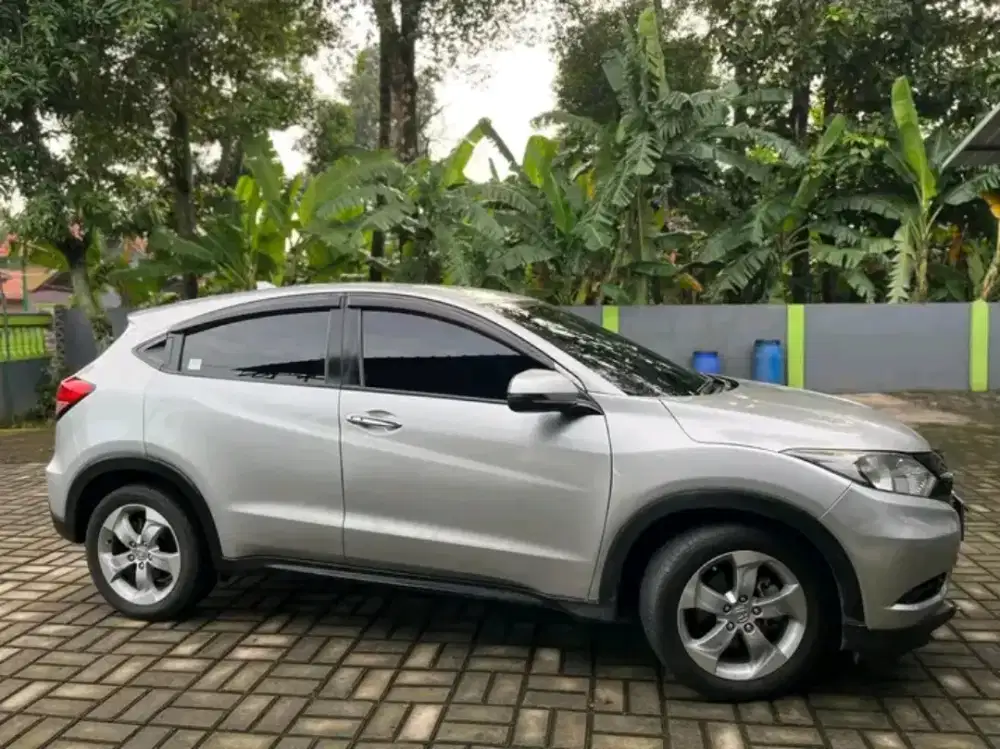 HR-V tipe E 2015
