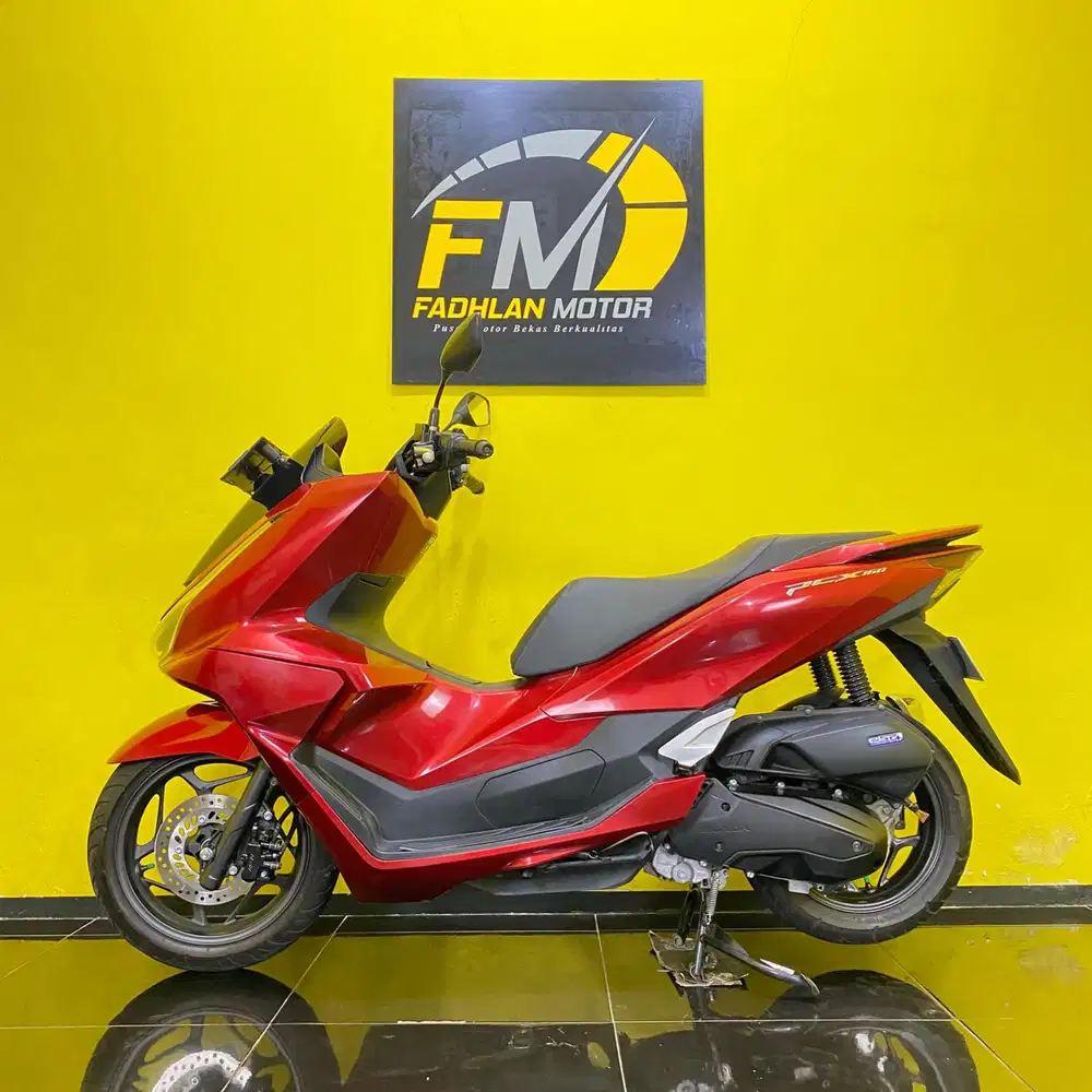 Honda PCX 160 CBS Tahun 2025 Km Low Pajak On Remote Lengkap