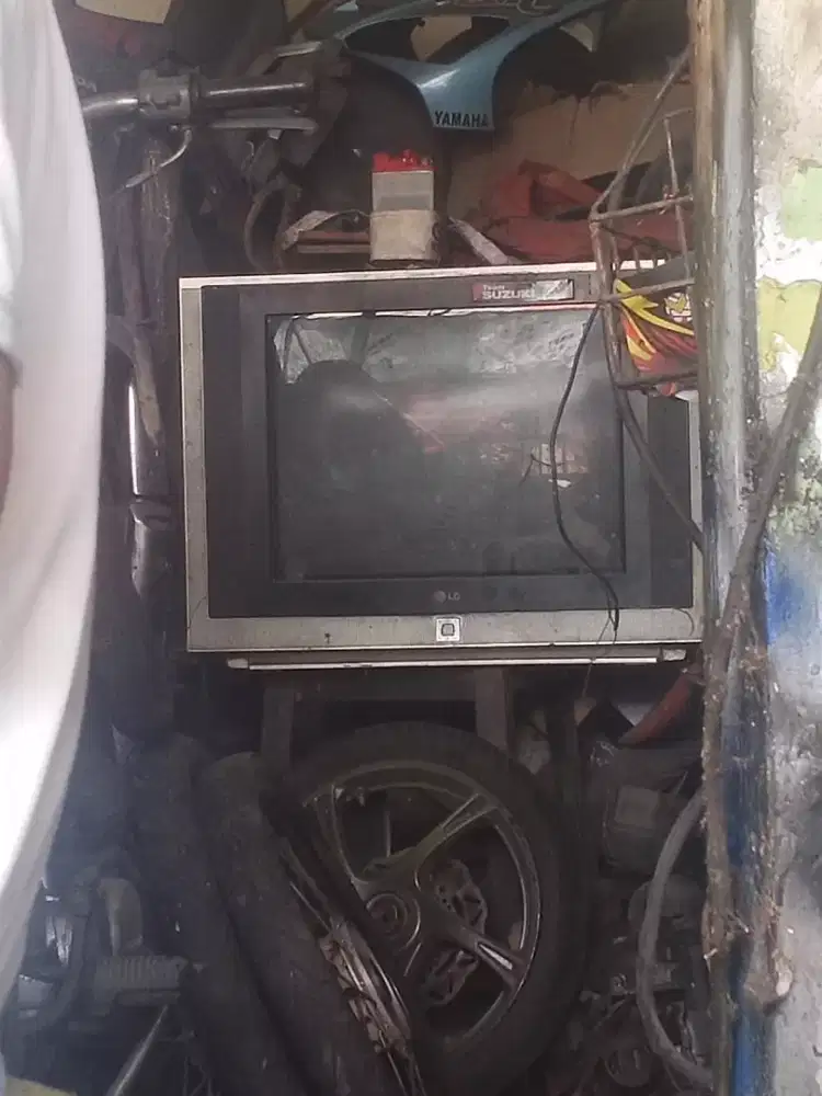 Tv tabung Lg no remote dan set top box