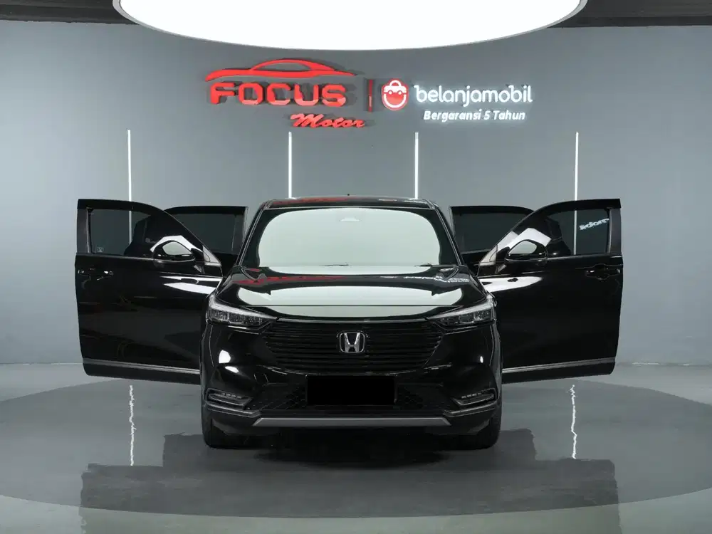 Km 32rb honda hrv se sensing 2022 hitam pajak panjang