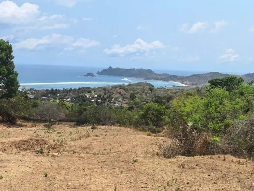 Tanah view laut pinggir jalan di Pengantap Buwun mas