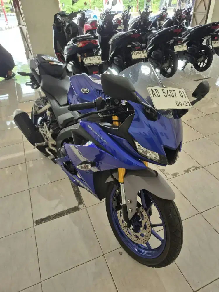 YAMAHA YZF R15 2021
