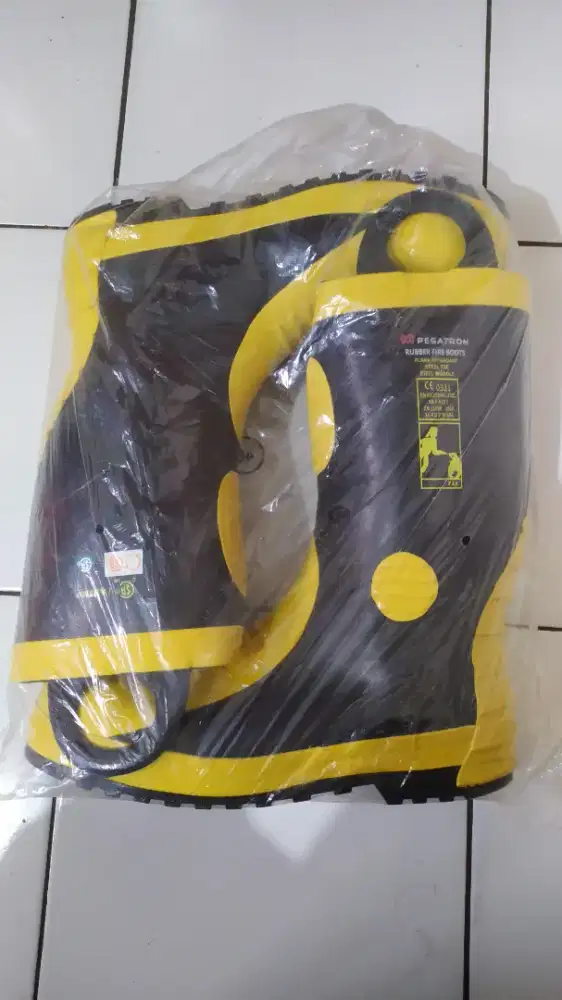 SEPATU BOOT PEGATRON FIRE / SAFETY