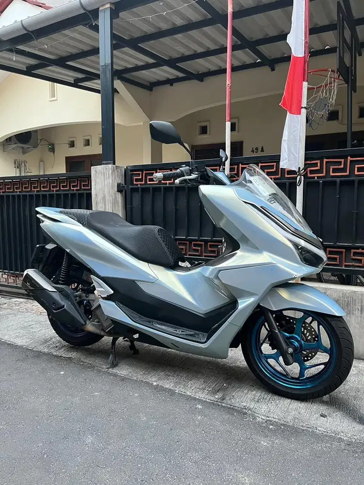 Honda PCX 160 ABS TAHUN 2025 LOW KM GRESS MODIF BILED