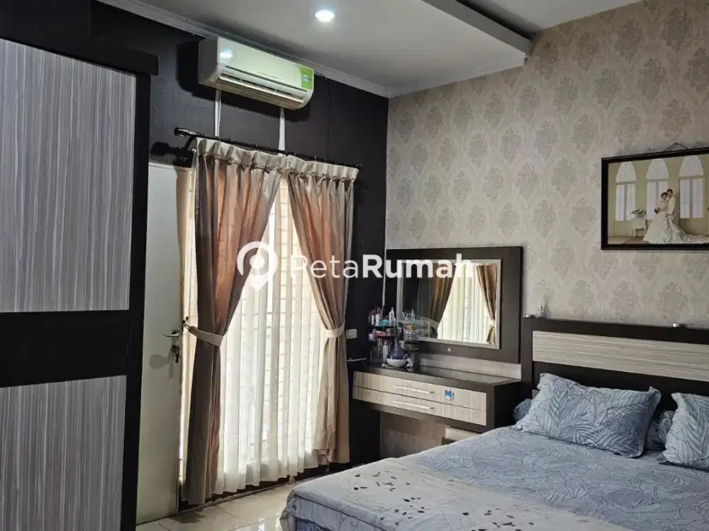 DIJUAL RUMAH JALAN PLATINA RAYA KOMPLEK THE IVORY   (ANSHAR)