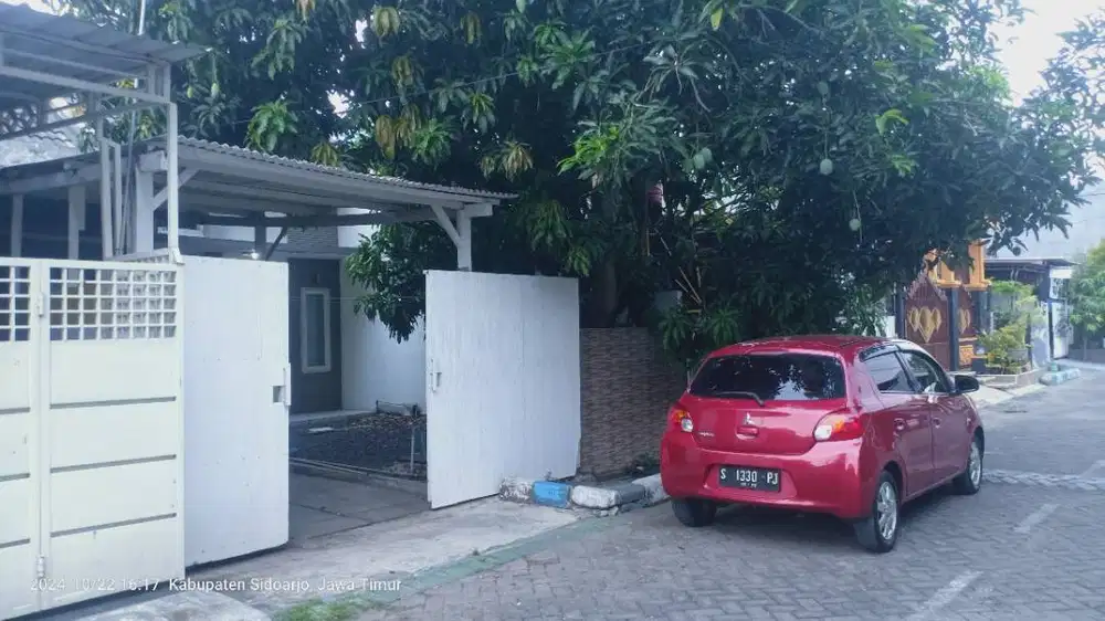 Dikontrakan per satu tahun lengkap dengan isinya