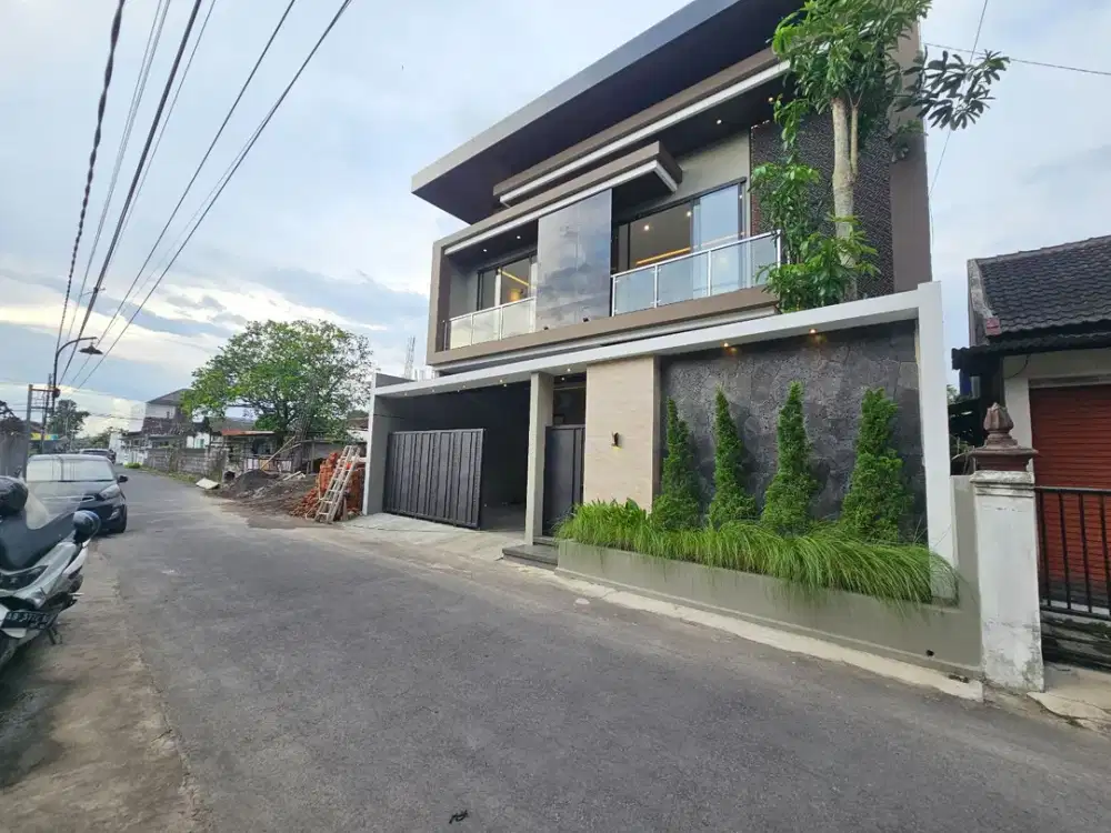 Rumah Mewah Dekat Bandara Adisucipto dan Gerbang Tol Purwomartani