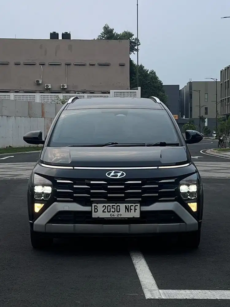 Istimiwir Termurah Hyundai Stargazer X Prime AT 2024 Hitam Metalik