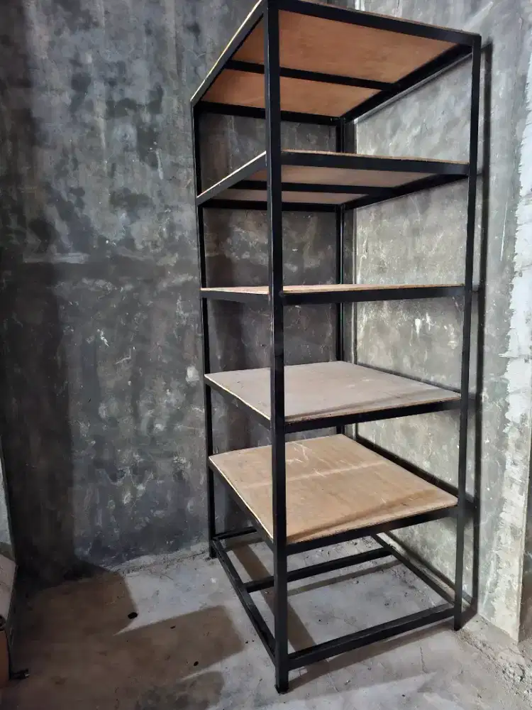 Rak besi serba guna ukuran ( P 90cmx L 75 cm x T 210 cm) 6 rak