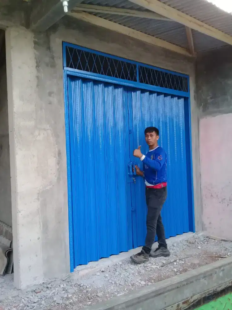 Rolling door folding gate murah besi