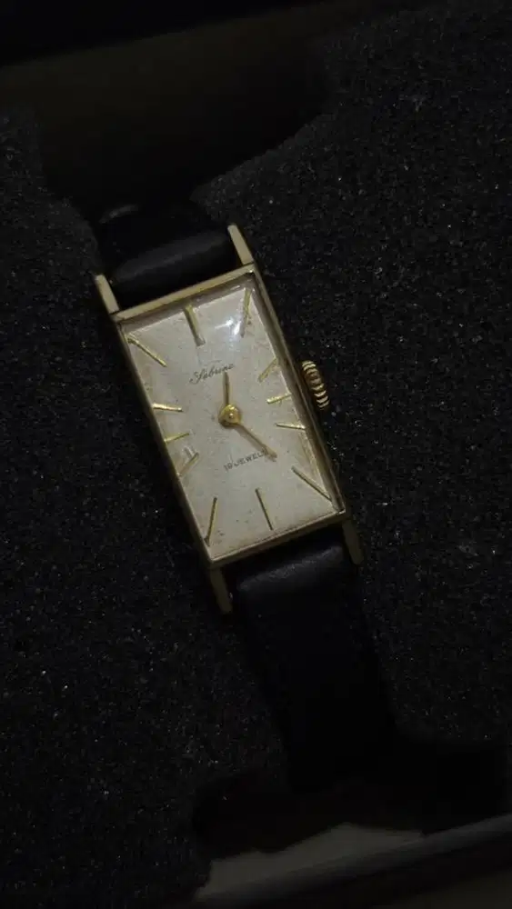 Jam tangan Sabrina Tank ORI