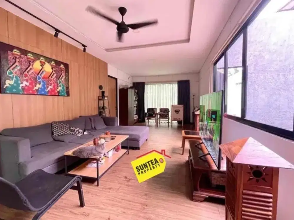 Rumah Luas 2 Lantai Nyaman LT 255m2 Kitchen Set & Water Heater Nego Tipis! Ciputat Tangerang Selatan