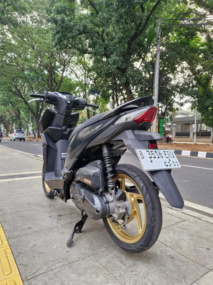 DIJUAL CASH NEW HONDA BEAT DELUXE THN 2020 PJK IDUP SIAP PAKAI