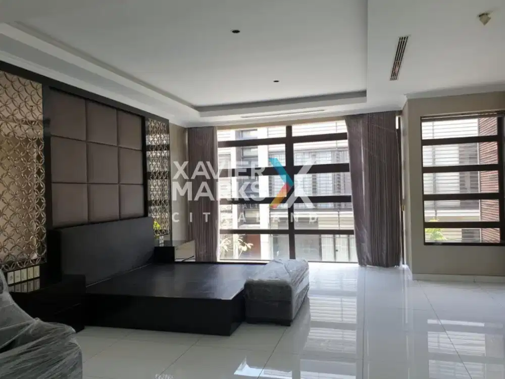 Rumah Graha Family Platinum Lux Kondisi Siap Huni Lokasi Istimewa