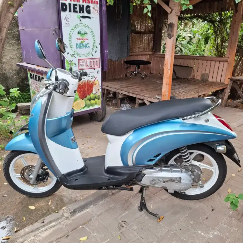 Scoopy karbu taun 2012