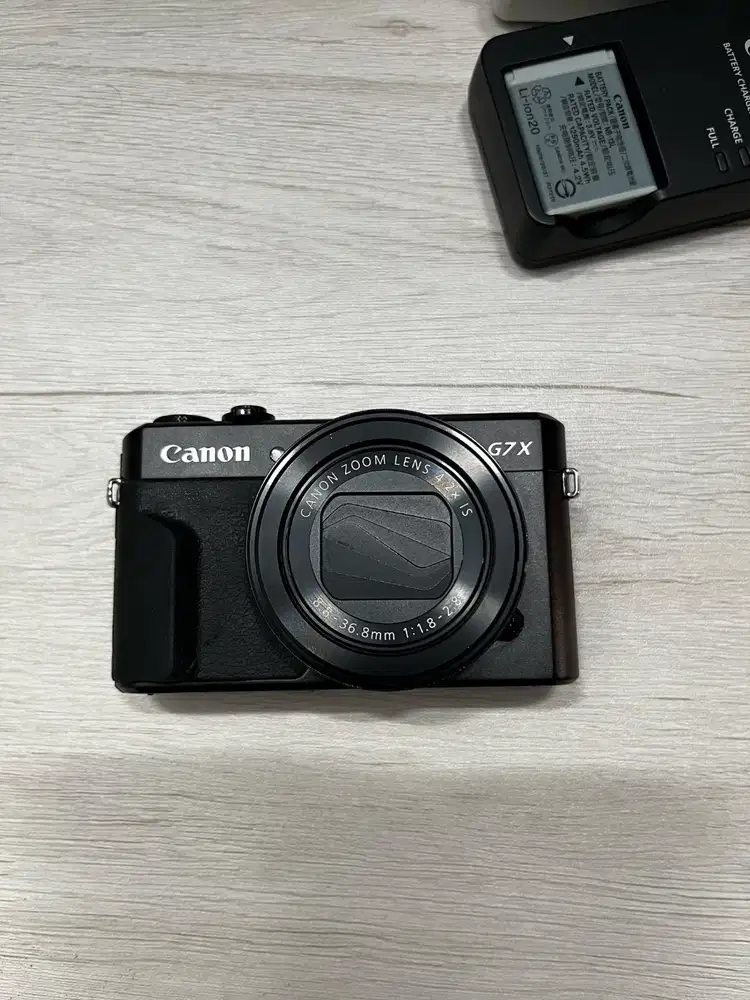 Kamera Vlogging Canon G7X Mark II Complete Box Siap Pakai