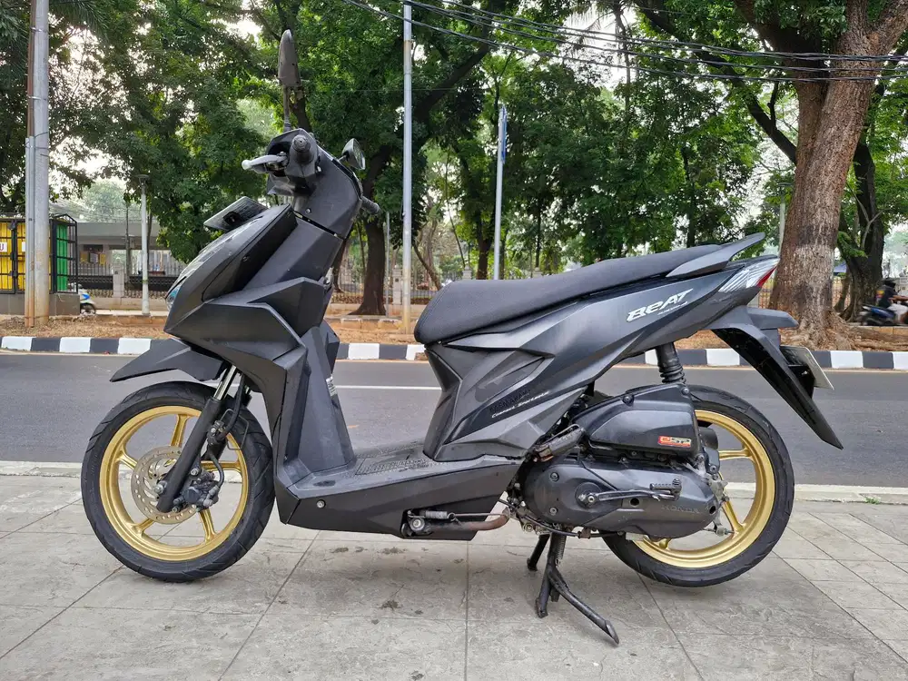 DIJUAL CASH NEW HONDA BEAT DELUXE THN 2020 PJK IDUP SIAP PAKAI