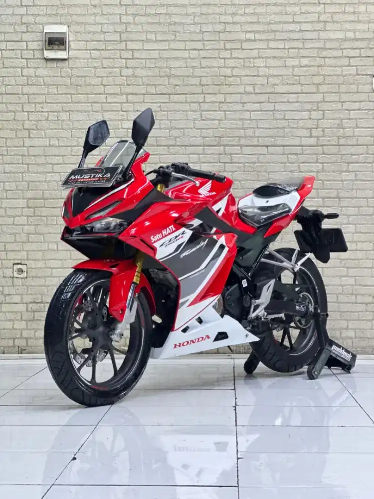 Odo 3rb Simpenan!!Honda CBR 150R 2024 One Hart Plat Jstim-Mustika
