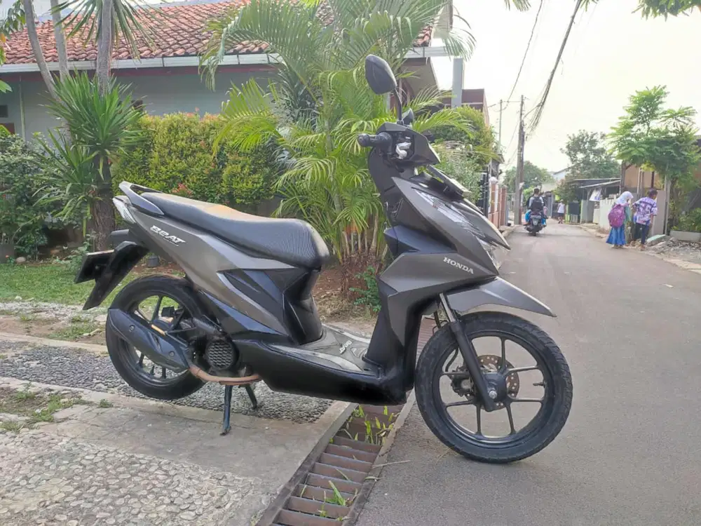 BEAT DELUXE TAHUN 2023 KM 12RBAN