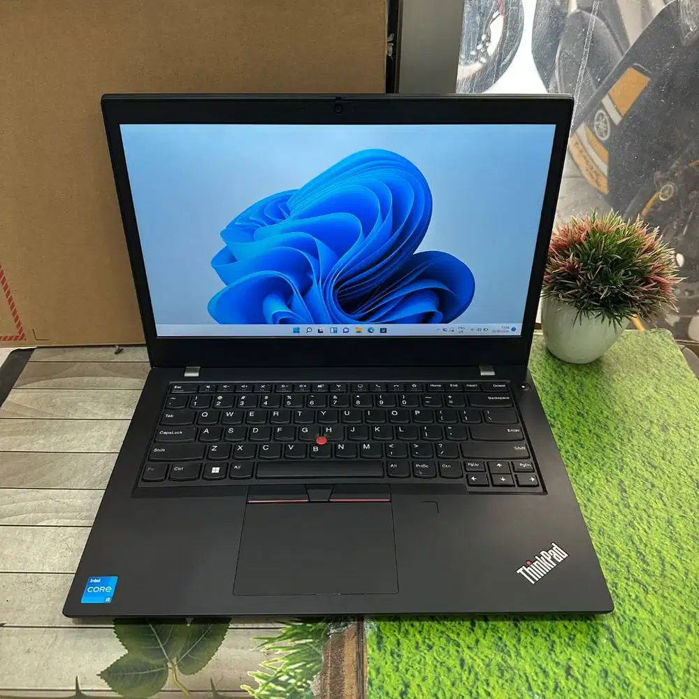 New Lenovo Thinkpad L14 Core i5-1135G7 16GB 256GB 14 FHD Windows 11