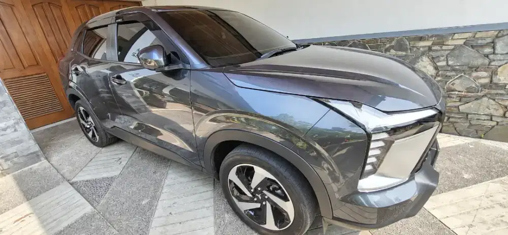 Mitsubishi Xforce Ultimate 2024 Abu-abu – KM Rendah