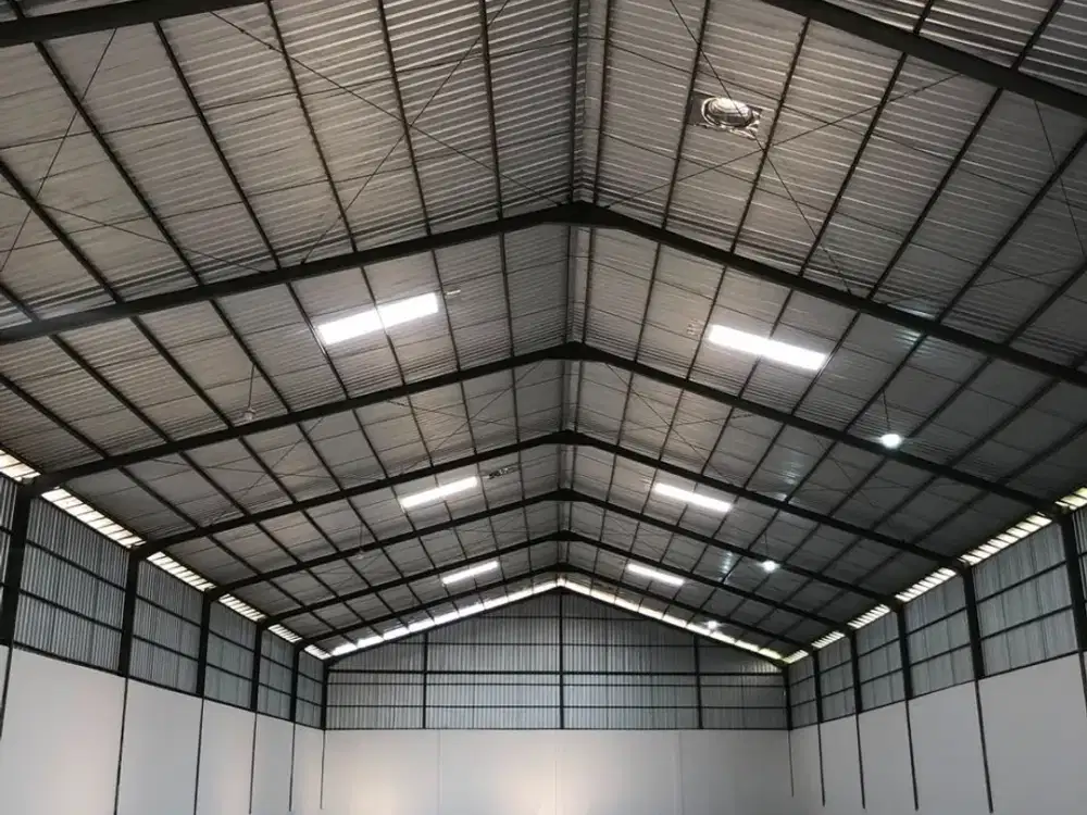 DISEWAKAN GUDANG MURAH WOLTER MONGINSIDI