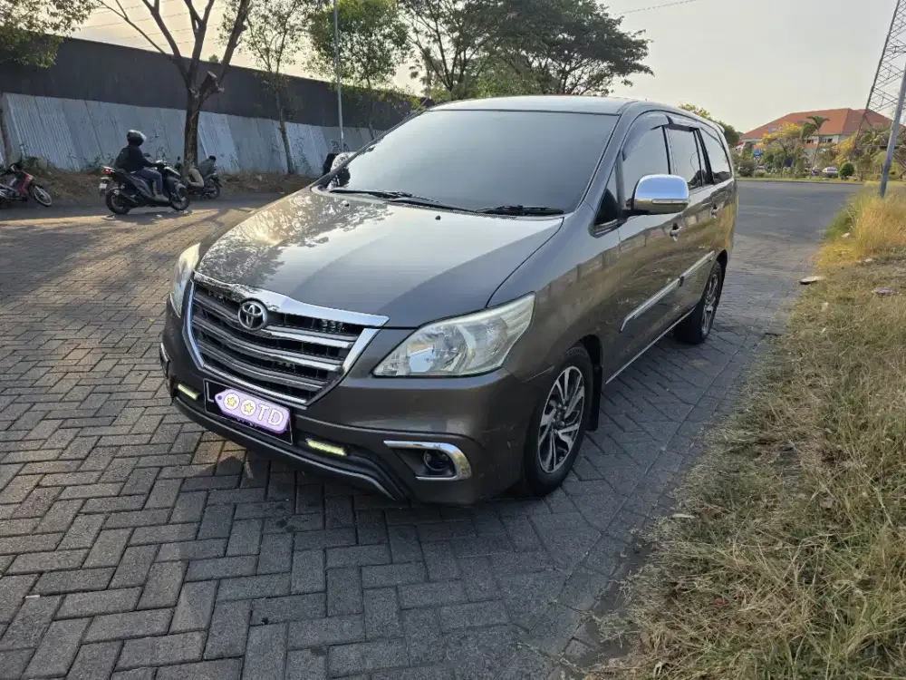 Toyota Kijang Innova G Diesel Manual 2014 Abu-abu