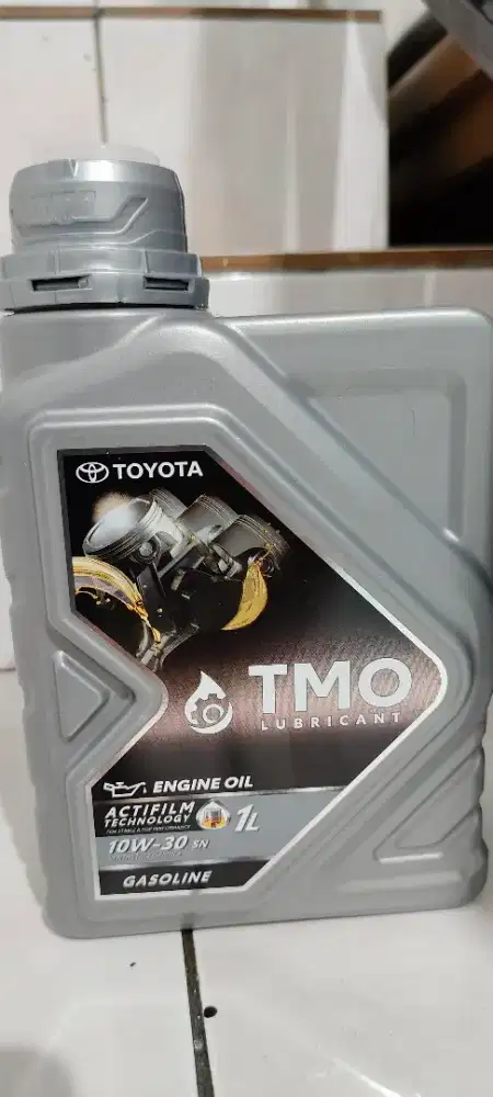 Oli Mobil Toyota TMO 10W 30