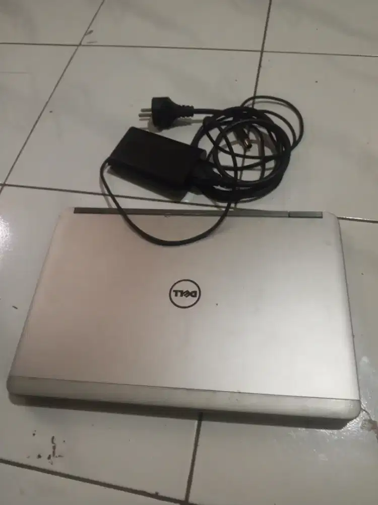 Jual butuh laptop