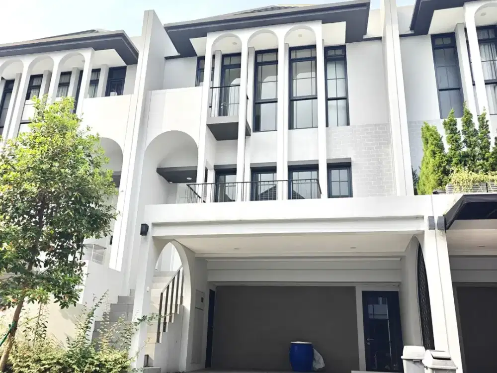 Rumah Aether Greenwich BSD, Tiga Lantai Turun Harga