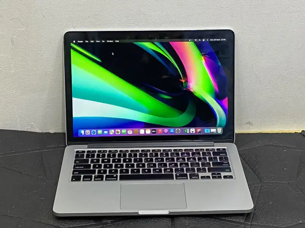 Macbook Pro (Retina, 13 inch Early 2015)
