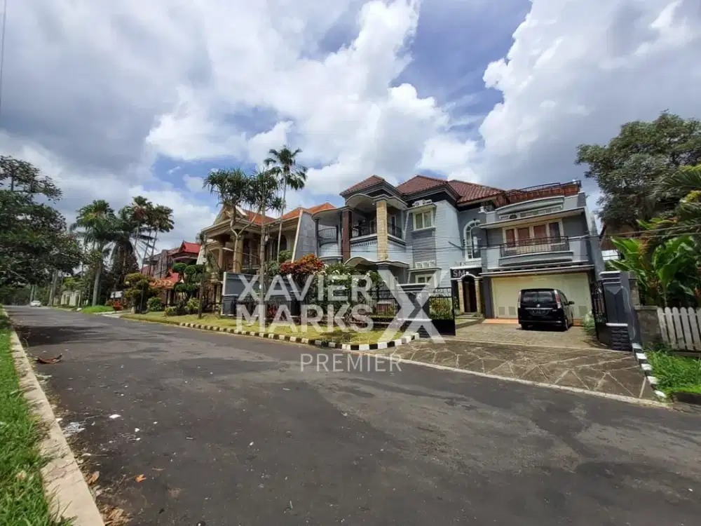 Disewakan Rumah Mewah With Private Pool di Puncak Dieng Malang (SG)