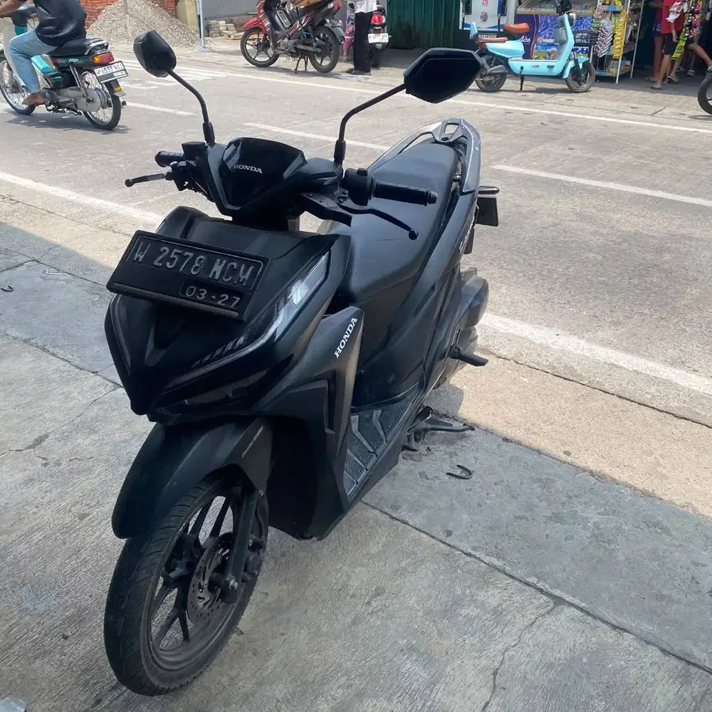 HONDA VARIO 125CC THN 2022 HITAM