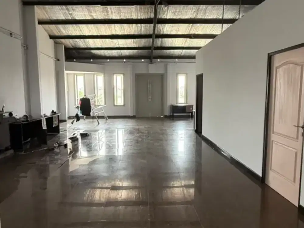 RUKO 3 LANTAI COCOK UNTUK RUMAH TINGGAL DAN USAHA NGAGEL MADYA