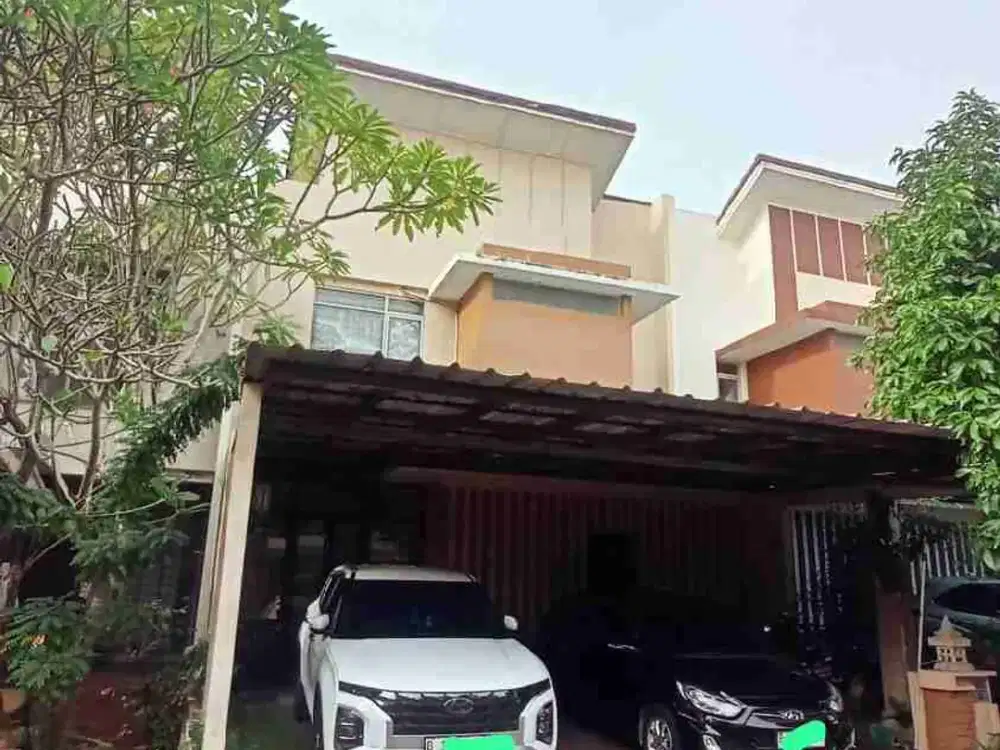 Dijual rumah 2.5 lantai dikawasan premium Foresta Naturale BSD City