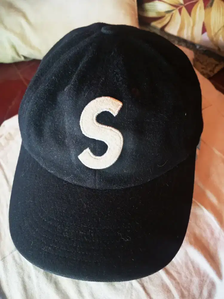 SUPREME 6 Panel S logo wool